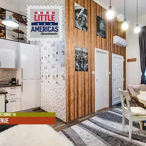 Little Americas Oktogon , Budapest Ungheria